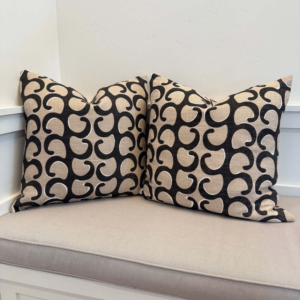Serena & Lily Linen Throw Pillow Cover 20x20 – Black Natural Swirl (Set of 2)